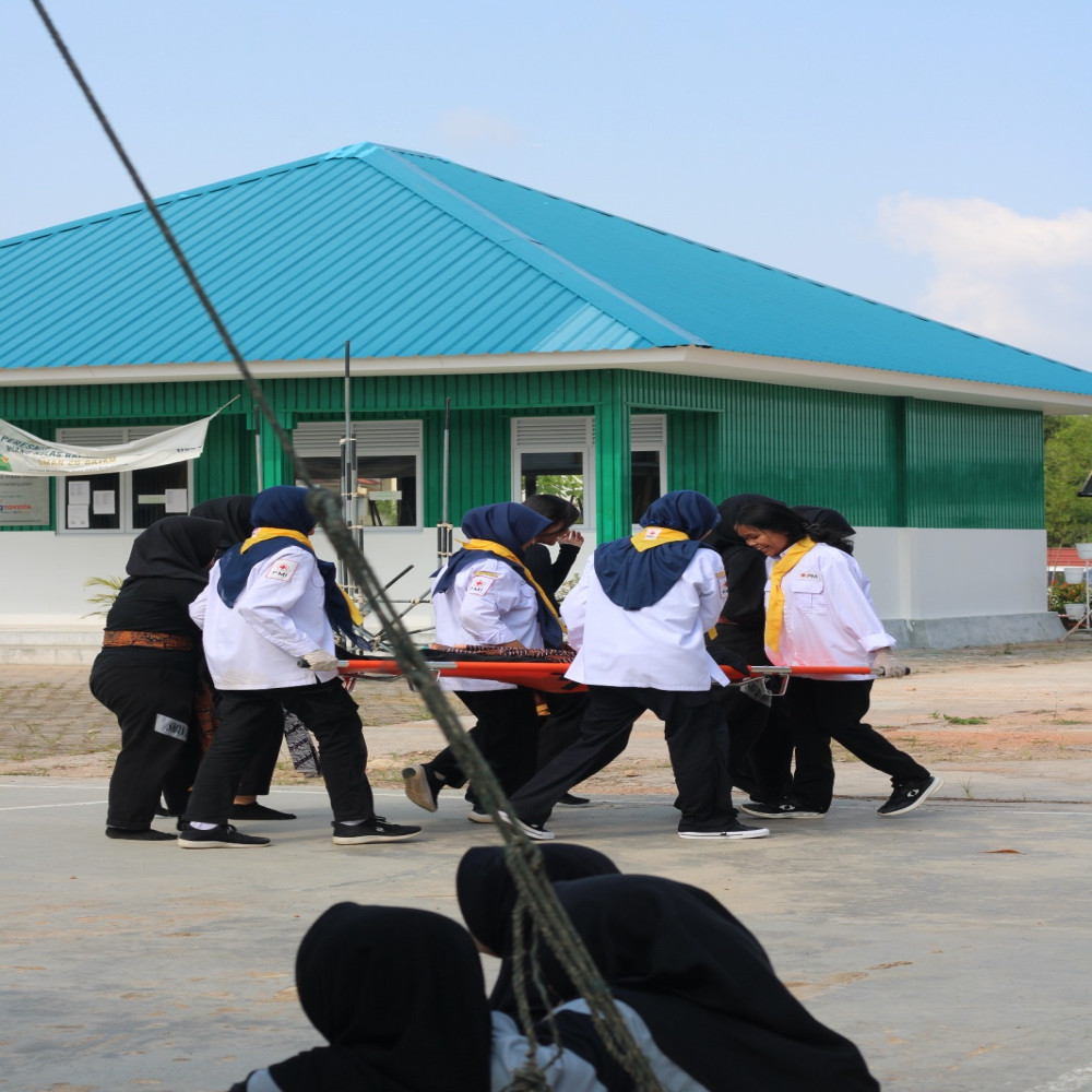 Penampilan Ekskul Pmr Pada Penutupan MPLS SMA Negeri 26 Batam Tahun 2025